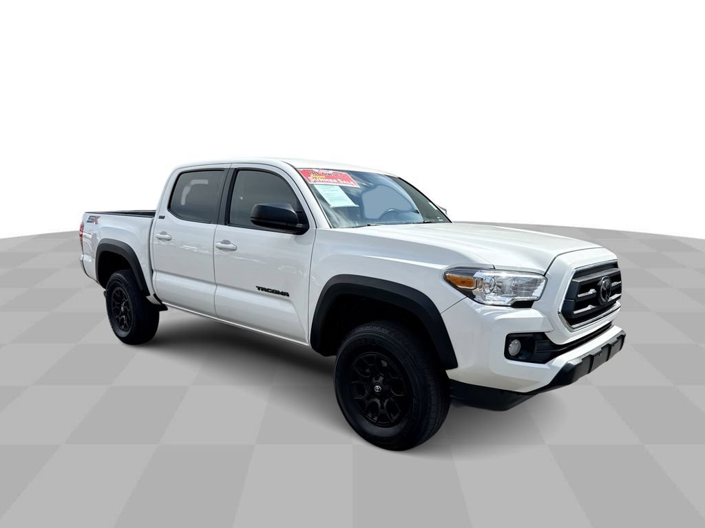 Used 2023 Toyota Tacoma SR5 RWD image 2