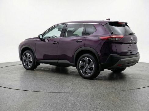 Used 2025 Nissan Rogue SV FWD image 6