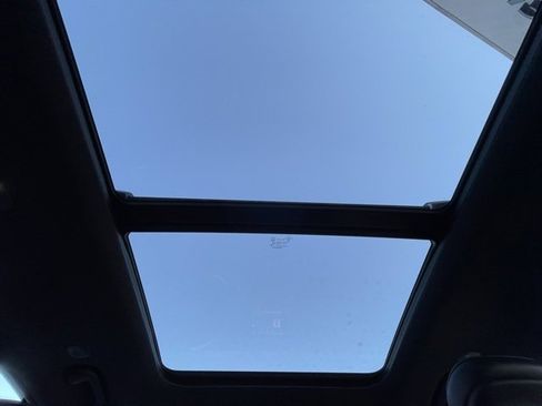 Used 2021 Jeep Grand Cherokee L Overland w/ Luxury Tech Group IV image 25