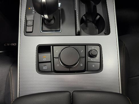 Used 2024 MAZDA CX-90 3.3 Turbo w/ Preferred Plus image 13