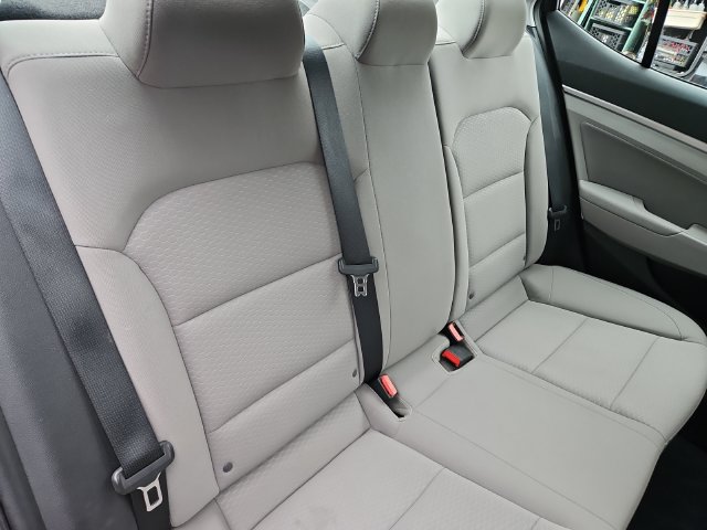 Used 2020 Hyundai Elantra SEL FWD image 22