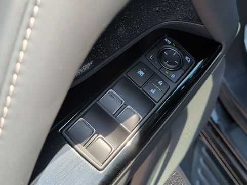 Certified 2026 Lexus LX 700h F Sport AWD/4WD image 9