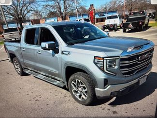 Used 2023 GMC Sierra 1500 SLT video 1