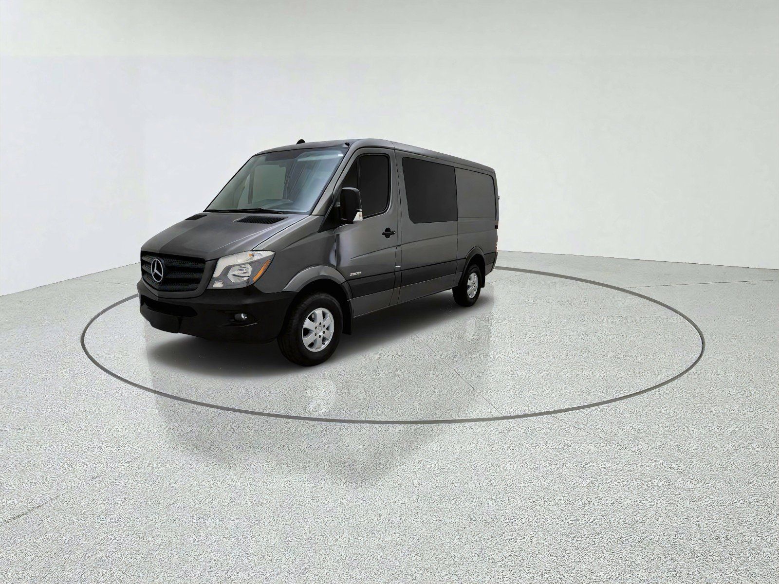 Used 2016 Mercedes-Benz Sprinter 2500 image 1