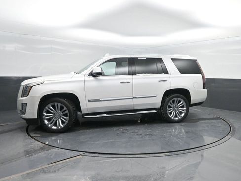 Used 2020 Cadillac Escalade Premium Luxury w/ LPO, Radiant Package image 1