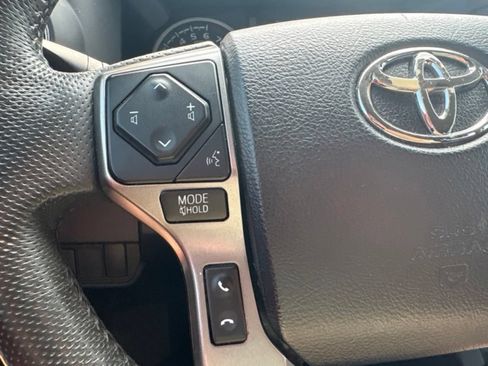 Used 2021 Toyota Tacoma SR5 RWD image 14