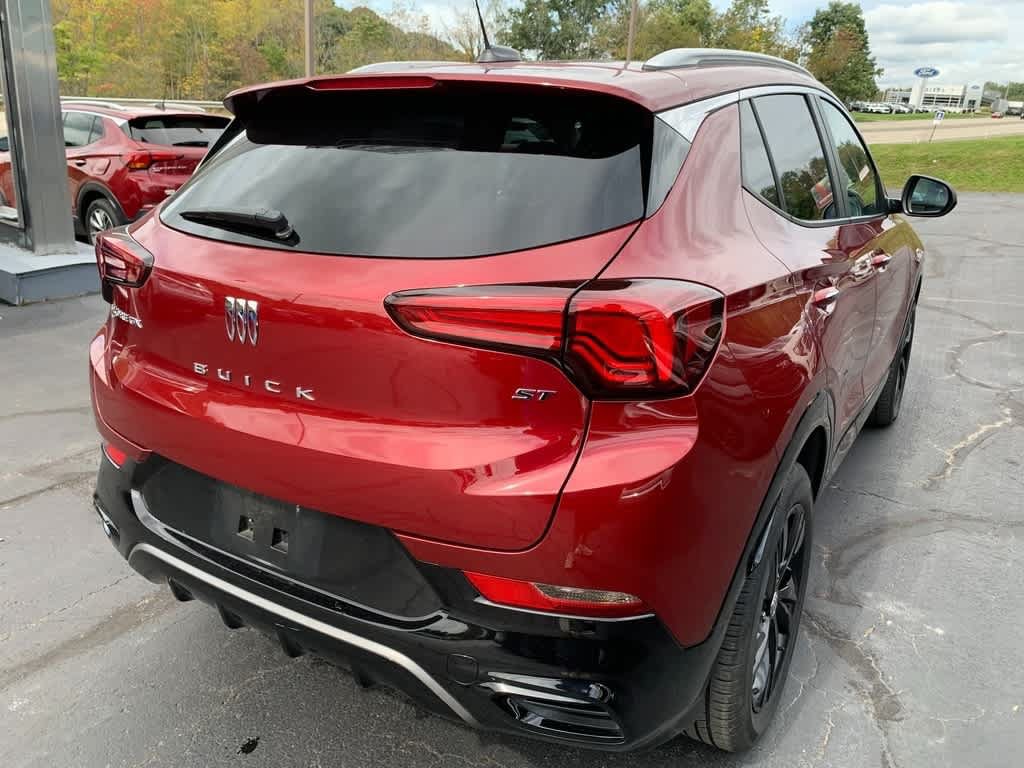 Certified 2024 Buick Encore GX Sport Touring w/ Comfort Package AWD/4WD image 5