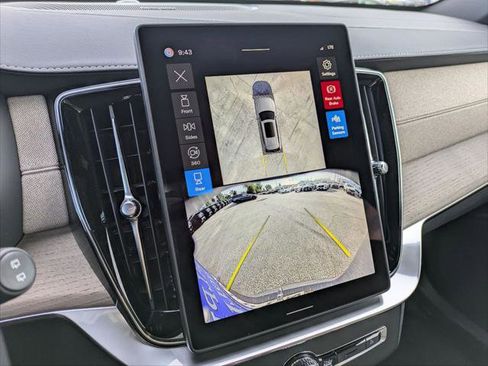 New 2026 Volvo XC90 T8 Plus w/ Protection Package Premier AWD/4WD image 10