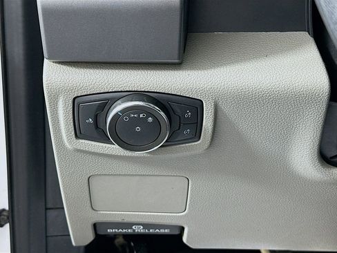 Used 2020 Ford F250 XLT AWD/4WD image 10