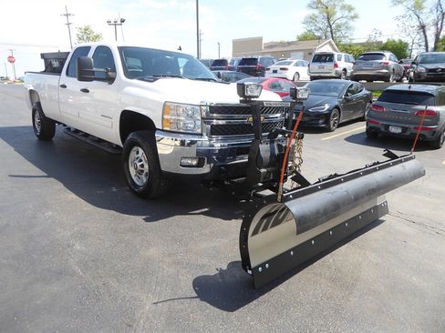 Used 2011 Chevrolet Silverado 2500 LT w/ Interior Plus Package AWD/4WD image 1