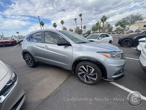 Used 2019 Honda HR-V Sport image 3