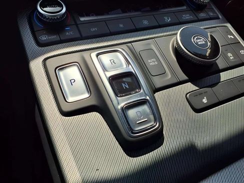 Used 2024 Hyundai Palisade Calligraphy FWD image 18