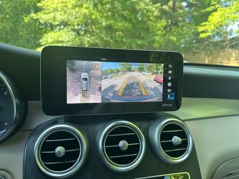 Used 2022 Mercedes-Benz GLC 300 image 20