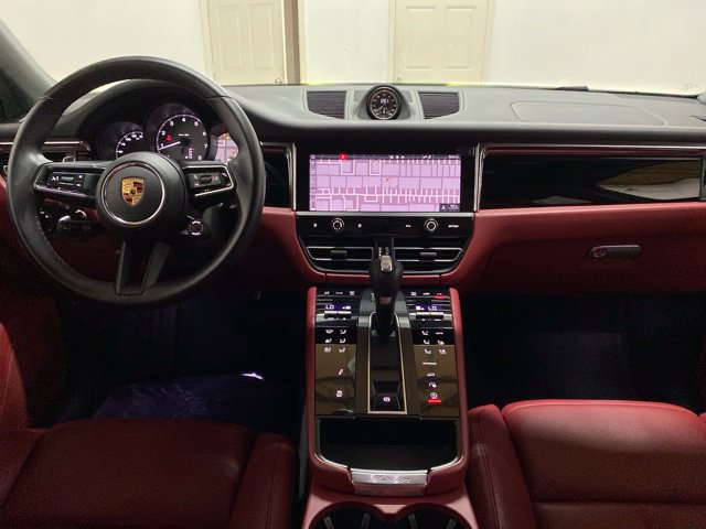 Used 2024 Porsche Macan S AWD/4WD image 13