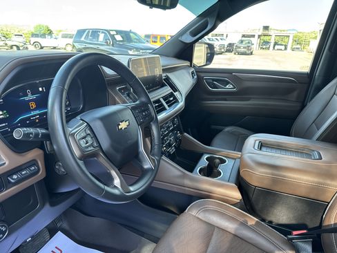 Used 2023 Chevrolet Suburban High Country AWD/4WD image 26