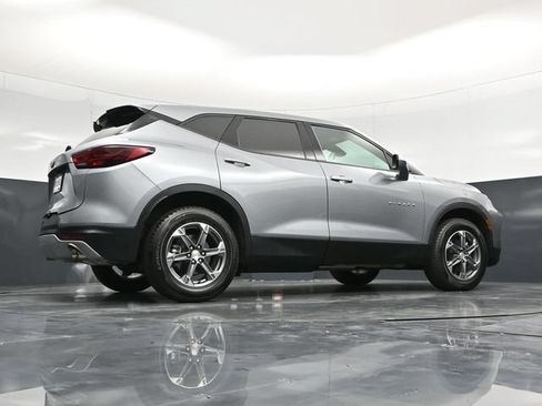 Used 2025 Chevrolet Blazer LT FWD image 55