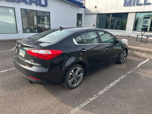 Used 2015 Kia Forte EX w/ UVO Package W/17" Alloys FWD image 5