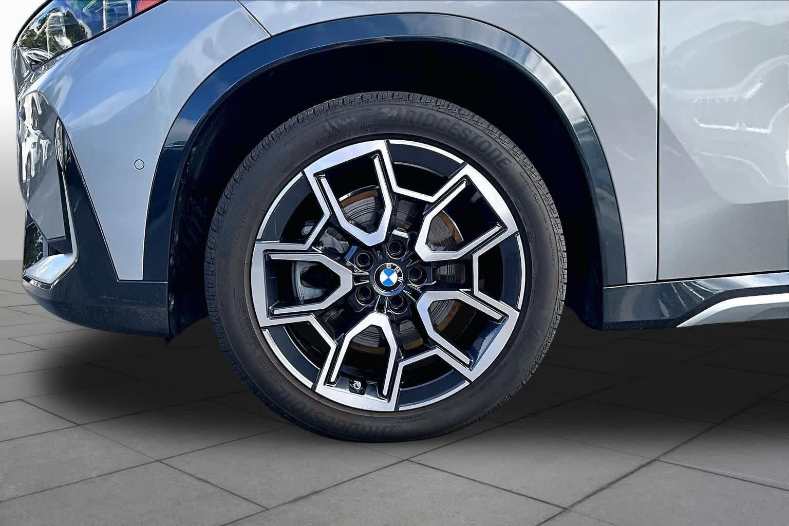 Used 2023 BMW X1 xDrive28i w/ Convenience Package AWD/4WD image 11