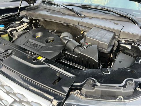 Used 2014 Land Rover LR2 Base image 16