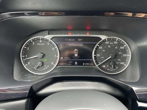 Used 2022 Nissan Pathfinder SV image 32