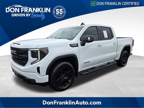 Used 2025 GMC Sierra 1500 Elevation w/ Elevation Premium Package AWD/4WD image 1