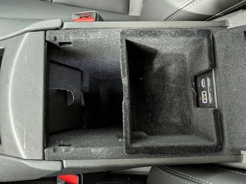 Certified 2023 Cadillac XT5 Premium Luxury w/ LPO, Floor Liner Package image 25