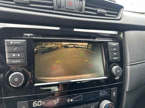 Used 2019 Nissan Rogue SV FWD image 29