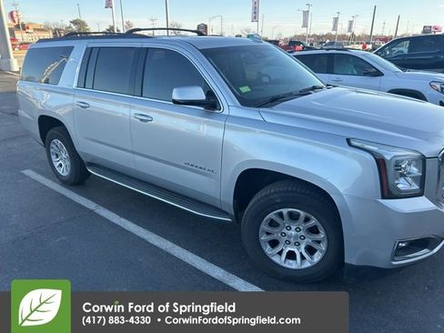 Used 2017 GMC Yukon XL SLT w/ Open Road Package image 4