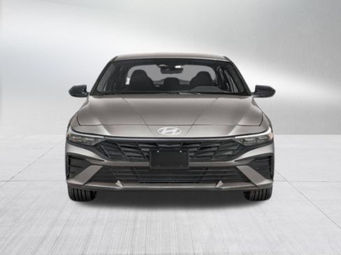 New 2026 Hyundai Elantra Sport image 4