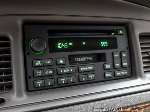 Used 2010 Mercury Grand Marquis LS image 18