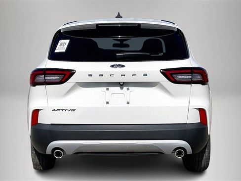 Used 2023 Ford Escape Active image 6