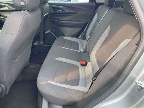 Used 2023 Chevrolet TrailBlazer LS AWD/4WD image 13