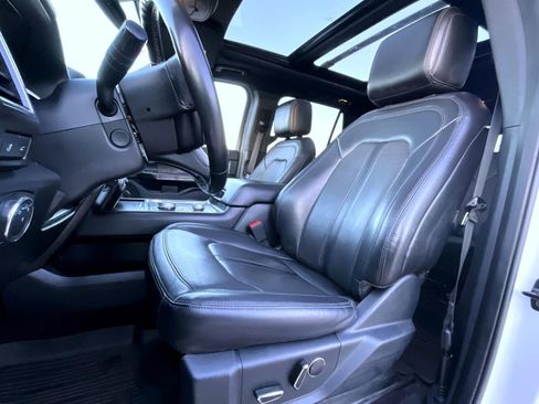 Used 2020 Ford Expedition Limited w/ Equipment Group 302A image 12