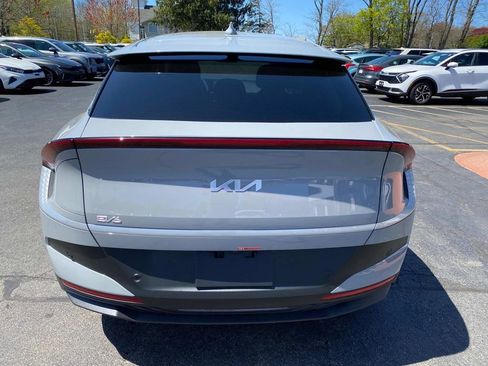 New 2025 Kia EV6 Light w/ Light LR Technology Package image 4