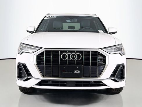Certified 2025 Audi Q3 2.0T Premium w/ Convenience Package AWD/4WD image 2