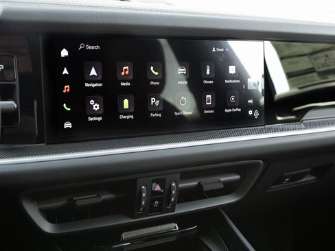 Used 2025 Porsche Cayenne Turbo image 27