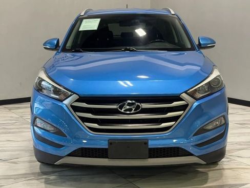 Used 2017 Hyundai Tucson Sport image 3