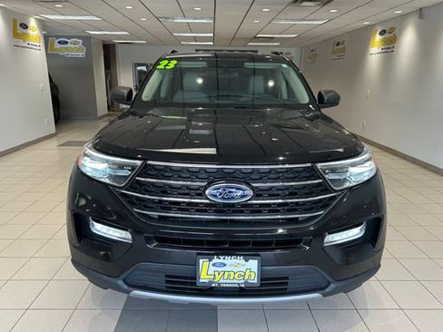 Used 2023 Ford Explorer XLT w/ Equipment Group 202A image 29