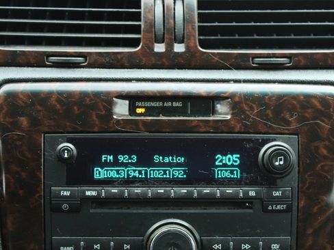 Used 2016 Chevrolet Impala LTZ FWD image 18