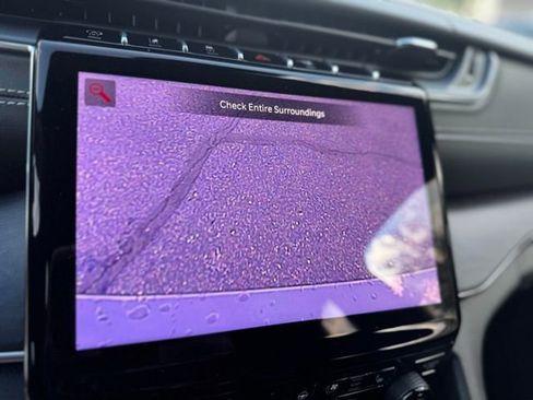 New 2025 Jeep Grand Cherokee Overland w/ Luxury Tech Group IV image 43