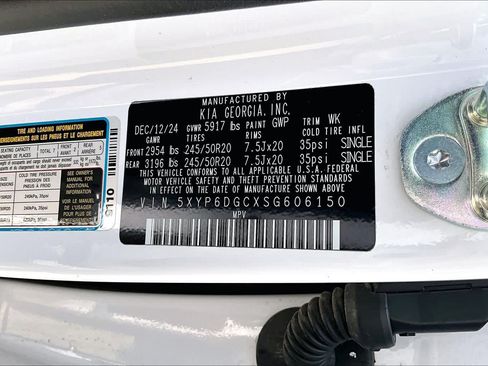 Used 2025 Kia Telluride S AWD/4WD image 34