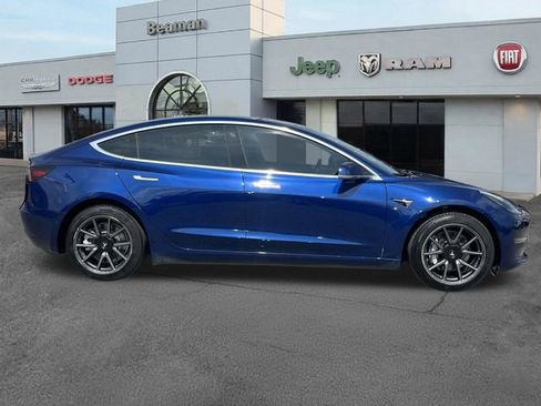 Used 2020 Tesla Model 3 Standard Range Plus RWD image 8