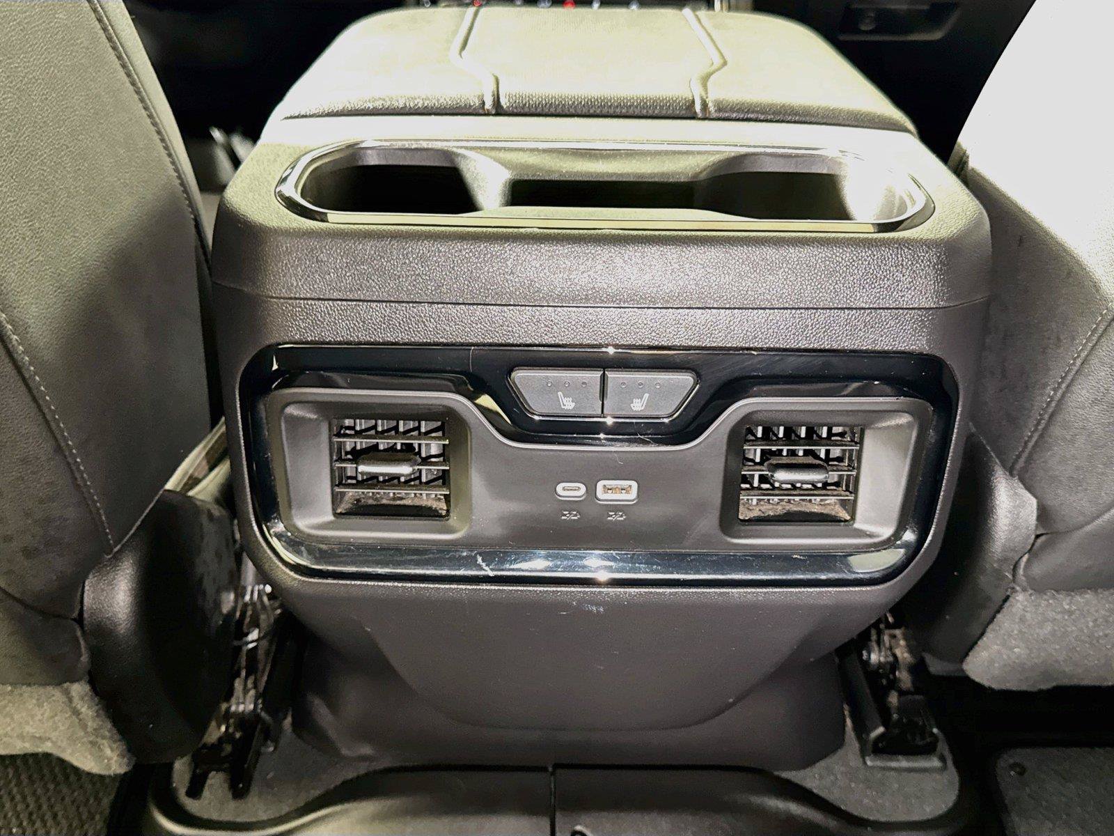 Used 2024 GMC Sierra 1500 AT4 w/ Technology Package AWD/4WD image 25