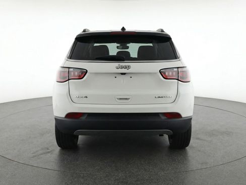 Used 2025 Jeep Compass Limited image 7