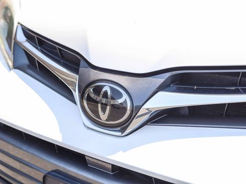 Certified 2020 Toyota Sienna Limited w/ Preferred Accessory Package FWD image 12