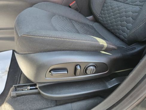 Used 2020 Chevrolet Equinox LT AWD/4WD image 27