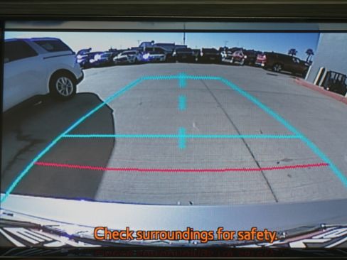 Used 2013 Toyota Avalon Limited w/ Technology Pkg FWD image 21