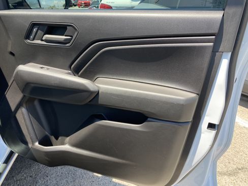 Used 2023 Chevrolet Colorado W/T RWD image 23