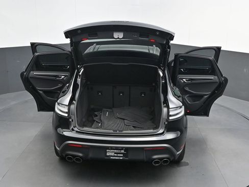 Certified 2024 Porsche Macan Turbo image 42