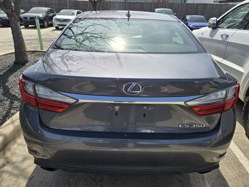 Used 2016 Lexus ES 350 w/ Luxury Package w/Wood Trim image 6